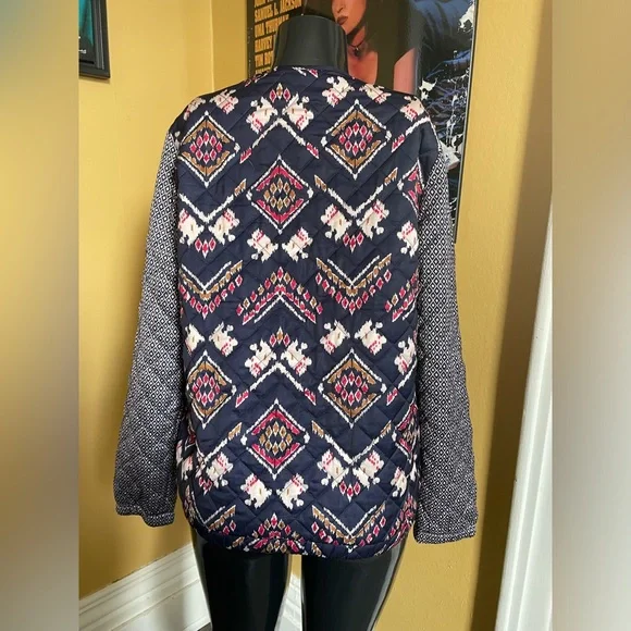 Women’s Quilted Style Roxy Jacket  ( Large ) - Picture 4 of 5